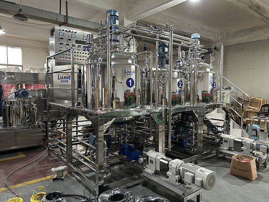 PLC 1000L Maszyna do produkcji kosmetyków Emulgujący homogenizator Pasta Mieszalnik maści